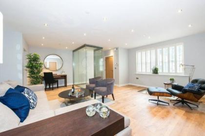 the Norfolk townhouse   Large  Stunning 5BDR mews Home on Private Street London